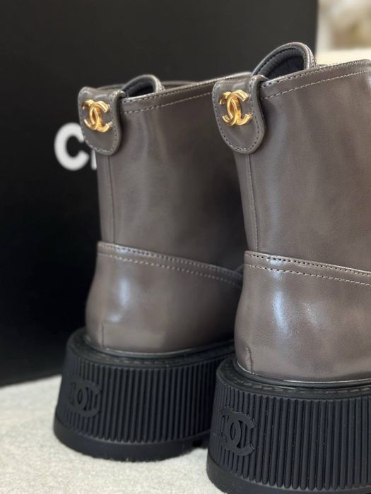 Ботинки chanel в коробці чорний і сірий колір на шнурівці