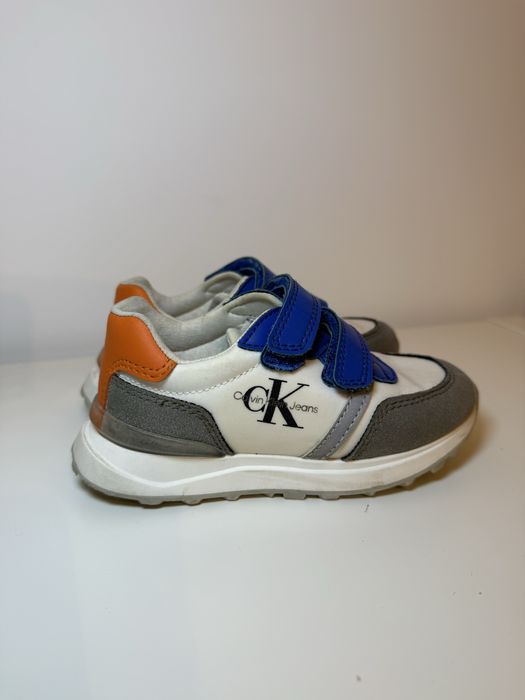 Adidasy Calvin Klein. Na rzepy