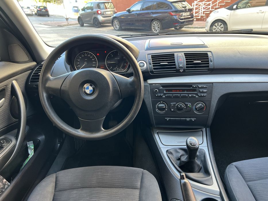 BMW 118 — fotografia 12