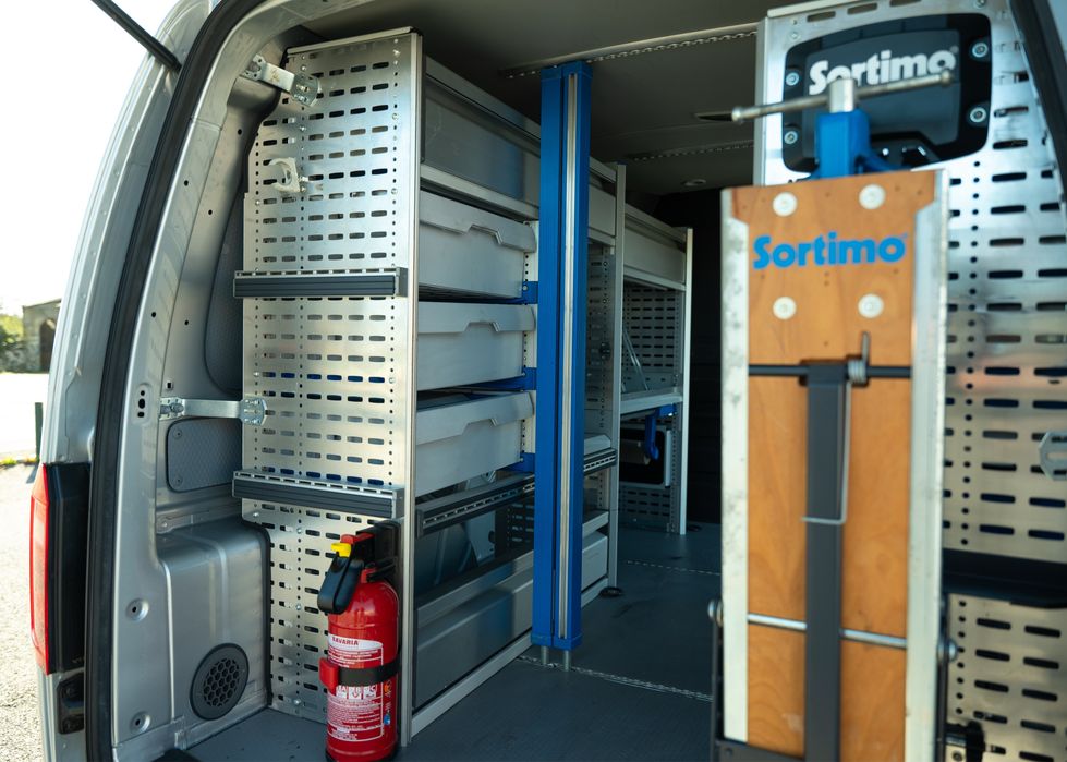 Estantes de arrumação para carrinha