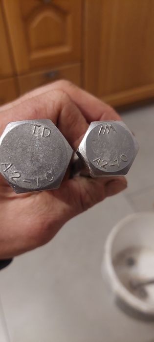 Śruby nierdzewne m20 90mm 140mm m16 120mm