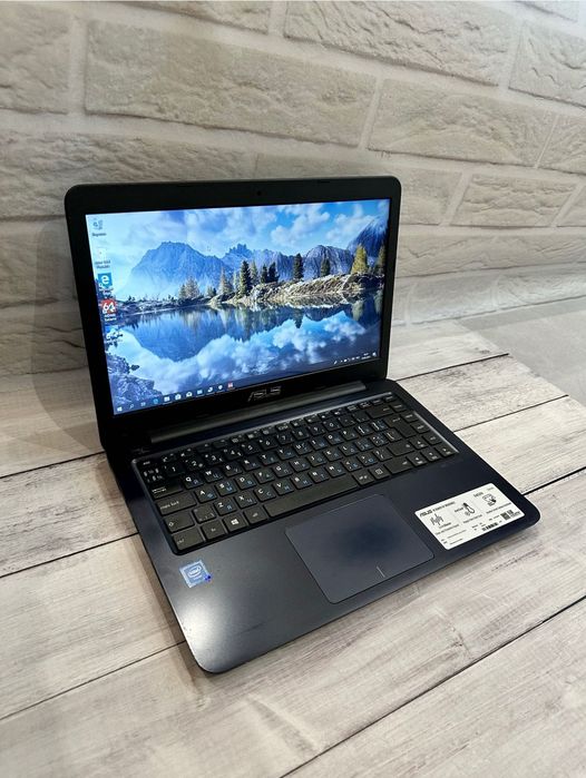 Ноутбук Asus E402N 14’’ Celeron N3350 2GB ОЗУ/32GB SSD/500GB HDD r1671