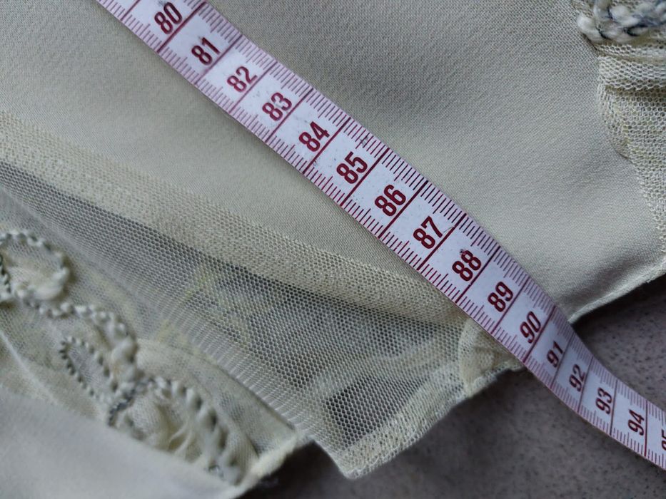 Komplet elegancki damski z ozdobnymi materiałem oliwkowym żakiet bluzk