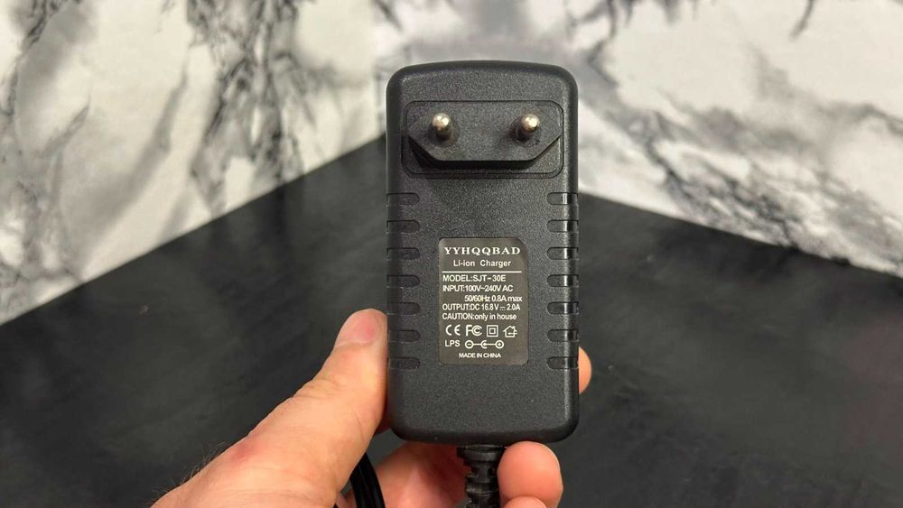 Шуруповерт Hitachi 14.4v