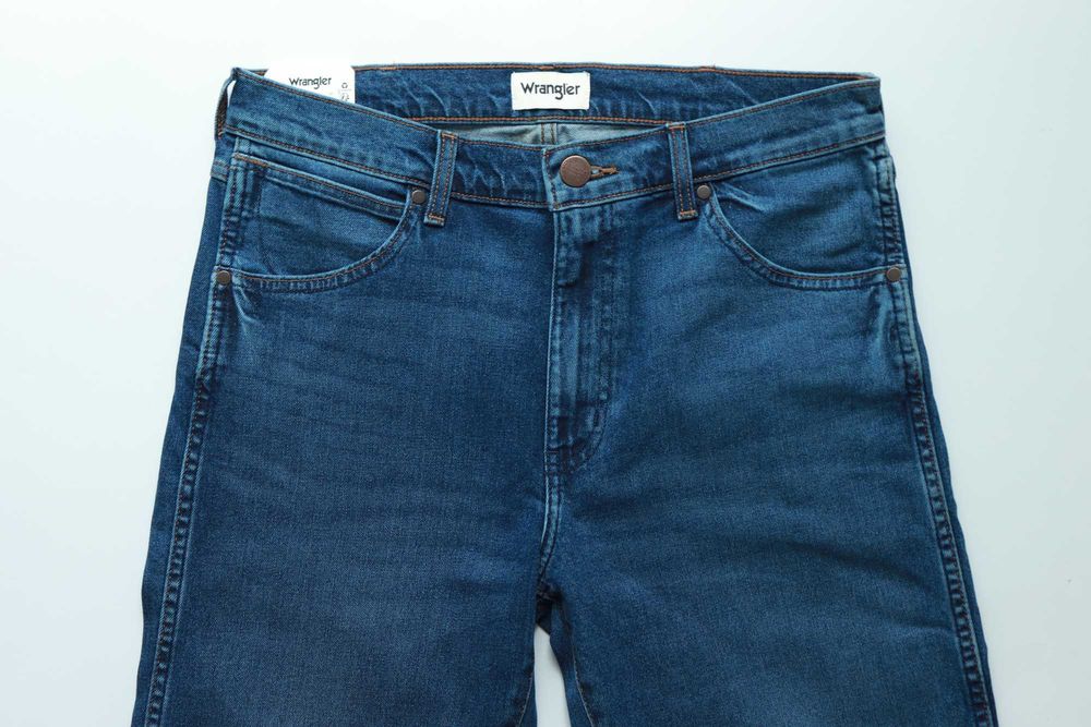 WRANGLER LARSTON 812 W33 L36 męskie spodnie jeansy slim tapered nowe