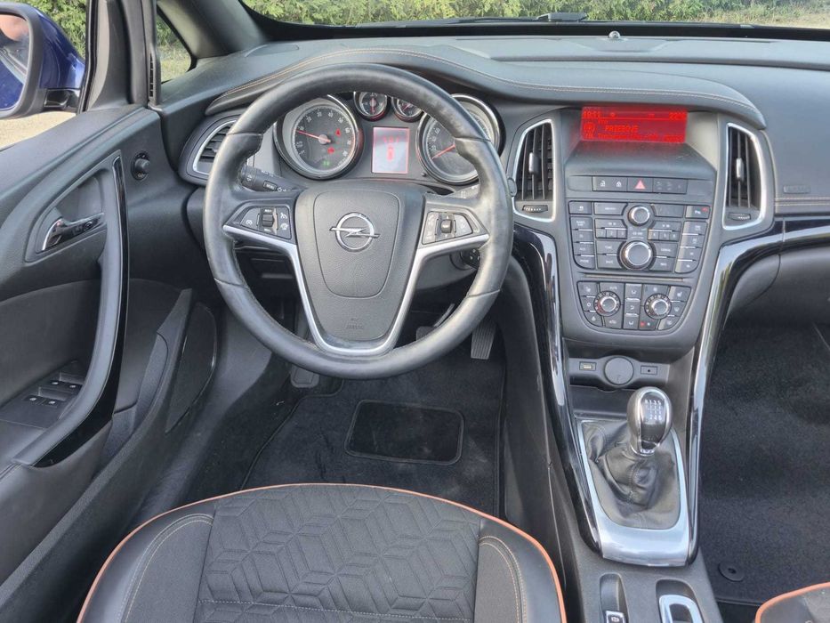 Opel Cascada 1.4 140KM 2013 Cabrio / Felgi 19" / Xenon / LED / ASO