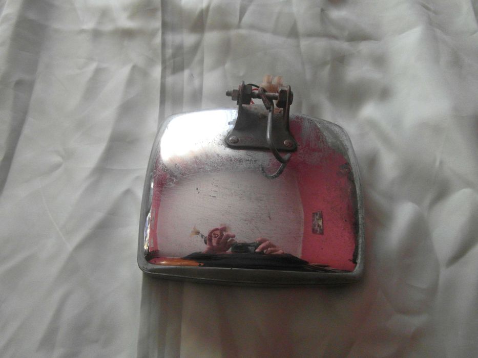 Farol e farolim carro antigo
