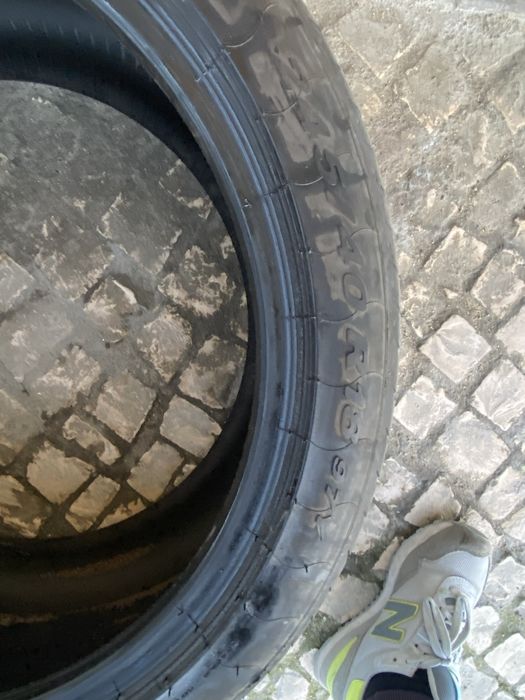 Pneu 245 / 40   T 18.  97 Y PIRELI