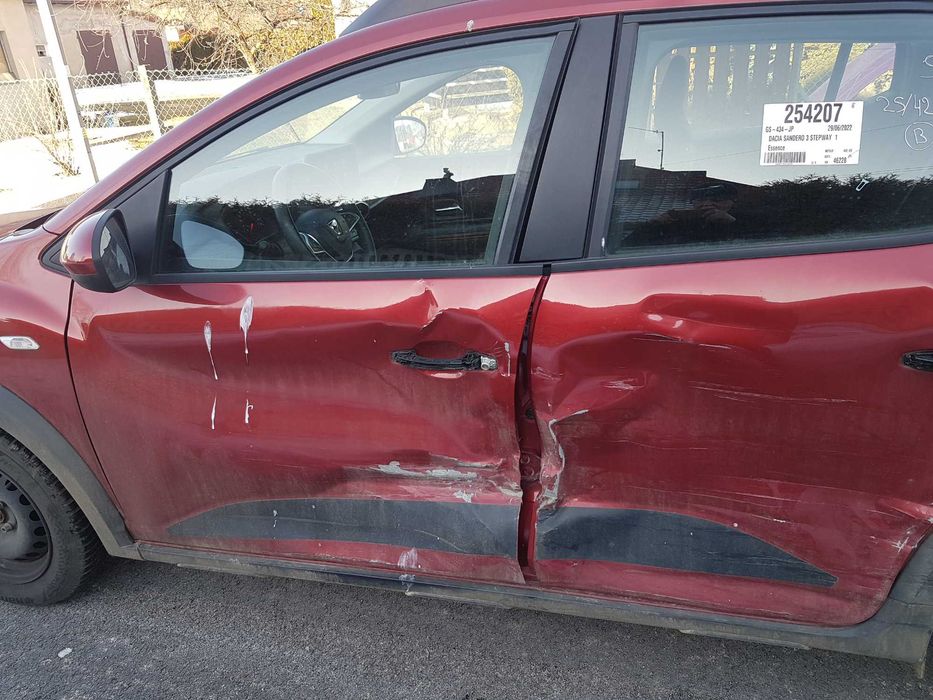 Dacia Sandero Stepway III 1,0 benzyna 2022 rok uszkodzona