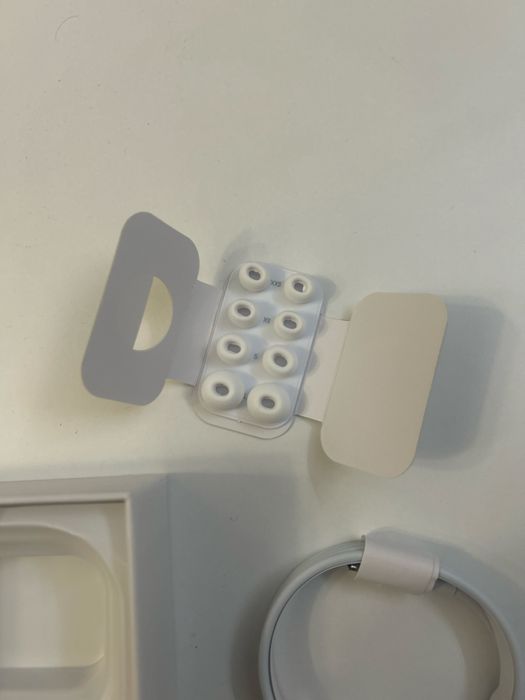 Airpods Pro 3.