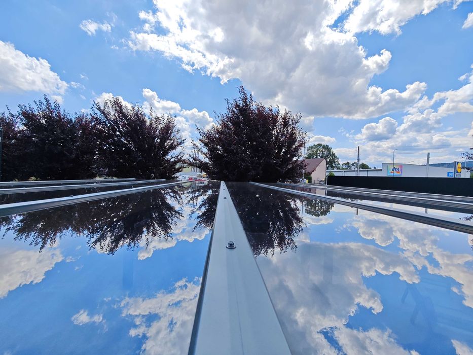 NOWOCZESNA Pergola / Carport – Masywna Konstrukcja Aluminiowo-Drewniana v1