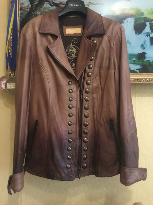 Женская кожаная куртка