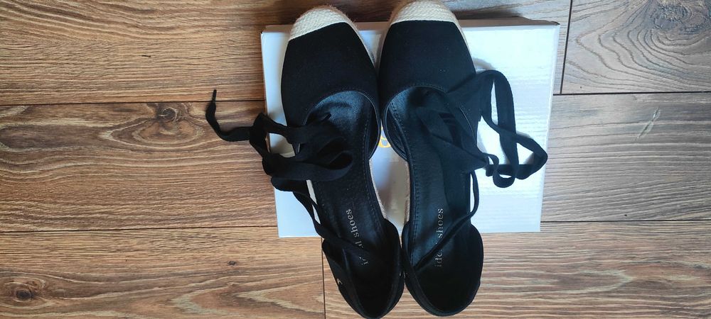Sandały Ideal Shoes
