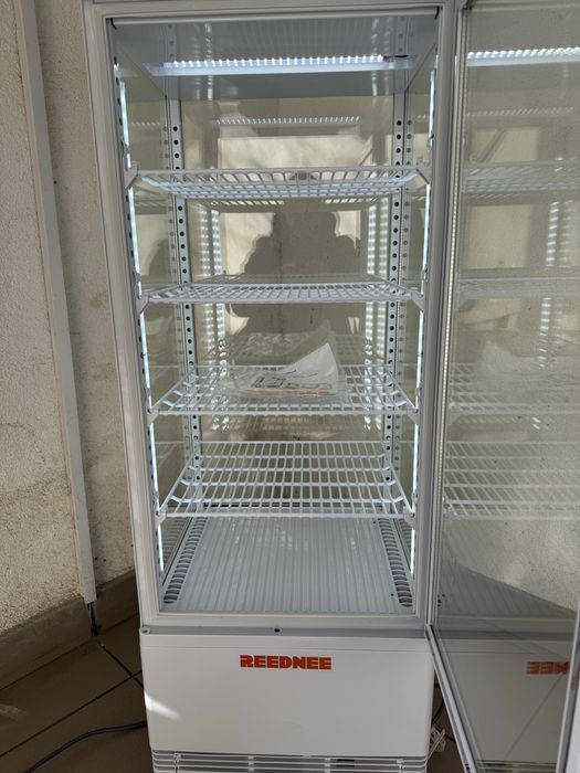 Холодильна Вітрина Кондитерська-Десертна REEDNEE Німеччина !!!