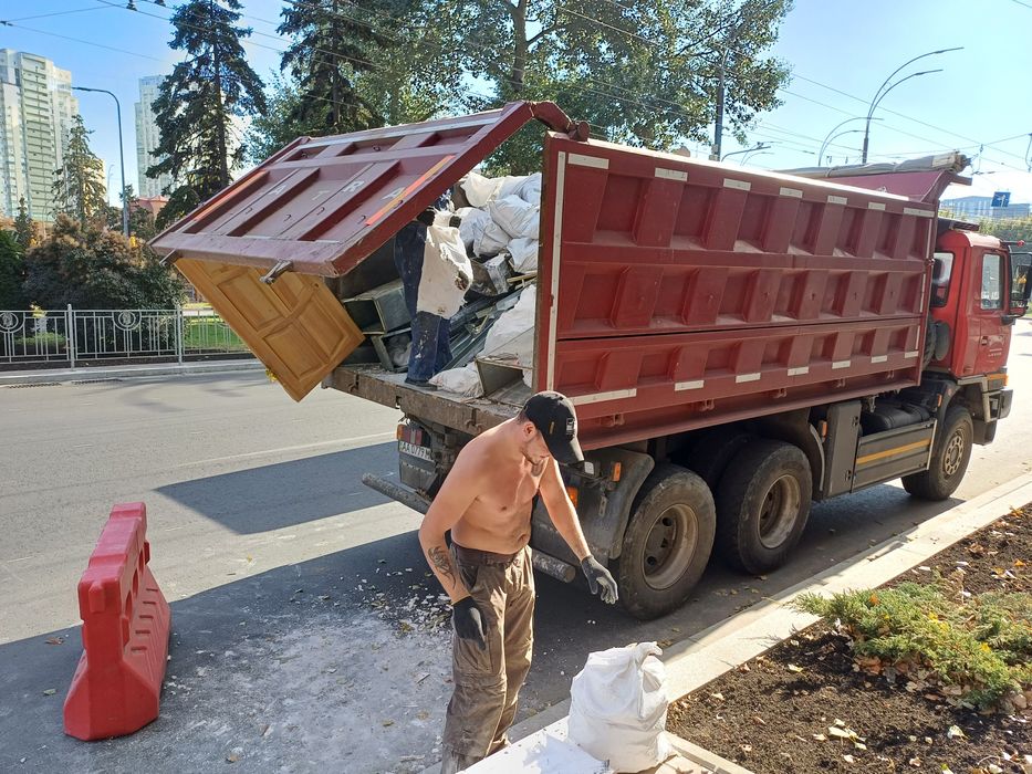 Вивіз будівельного сміття, гілля дерев, демонтаж будівель.
