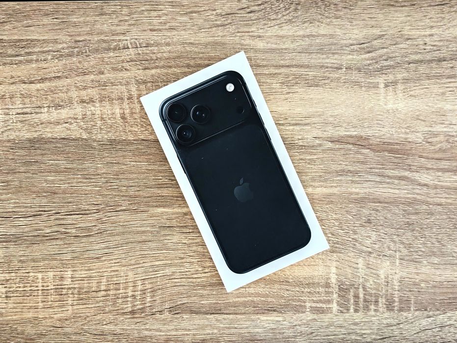 iPhone 18 Pro Max  - 256Gb - Preto (SELADO)