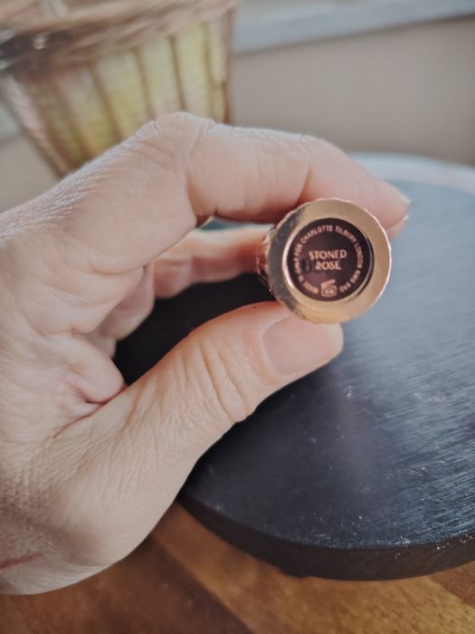 Pomadka do ust Charlotte Tilbury Stoned Rose