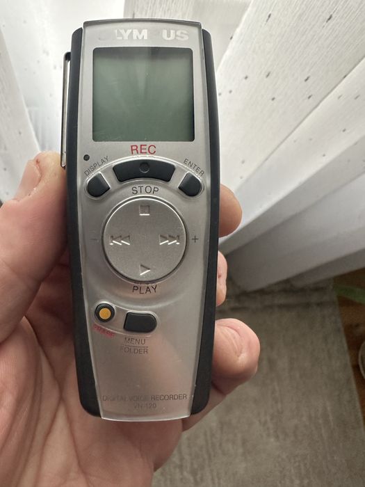 цифровий диктофон олімпус