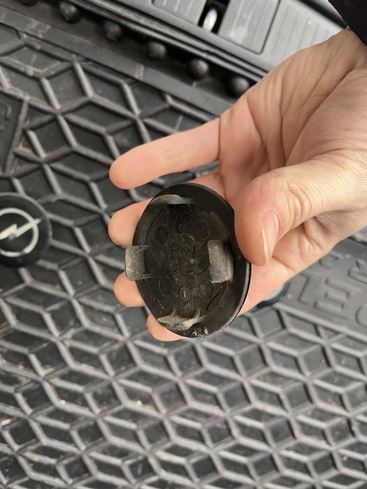 Ковпачки на диски