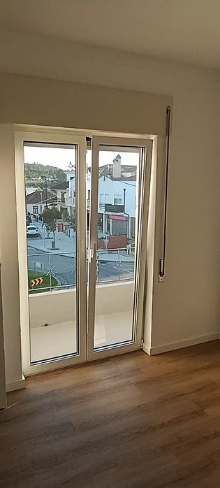 Apartamento T3  mobilado para aluguer
