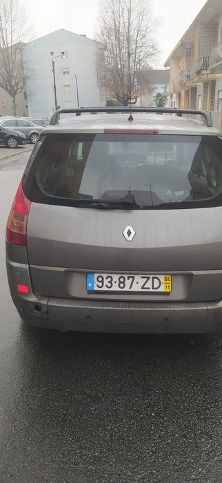 Gran cenic 7 lugares com avaria e sem a chave ainda funciona