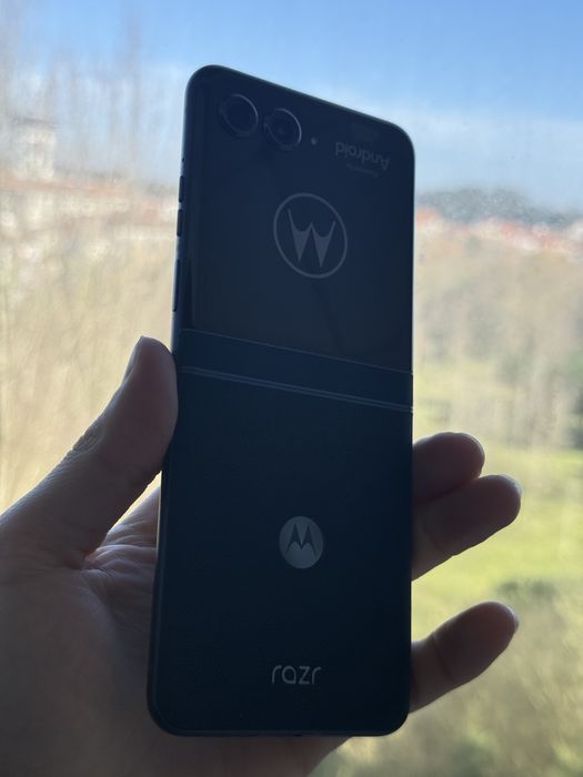 Moto razr 60 8/256