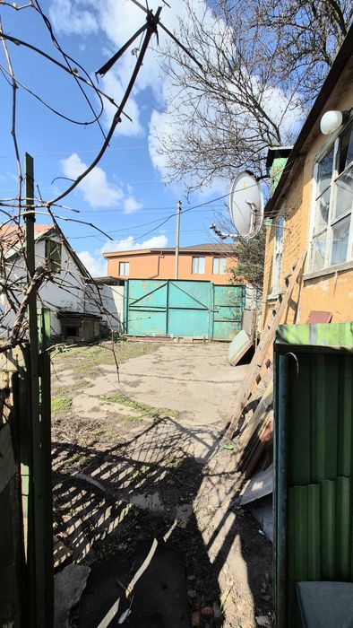 Продам дом , участок 8 соток