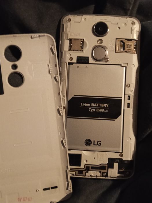 Telefon LG  K8 niesprawny