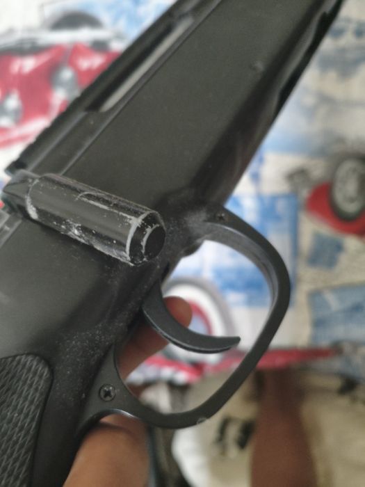 Продам винтовку игрушечную но опасную