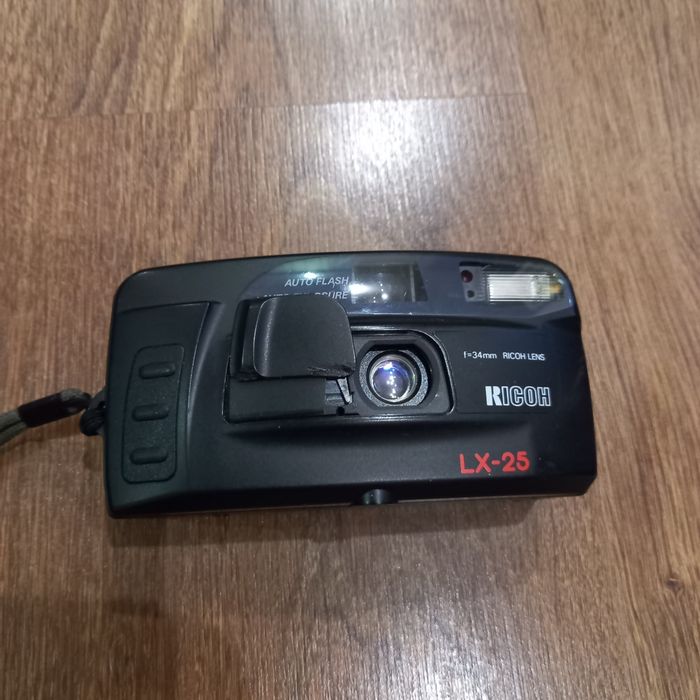 Лот плівкових фотоапаратів