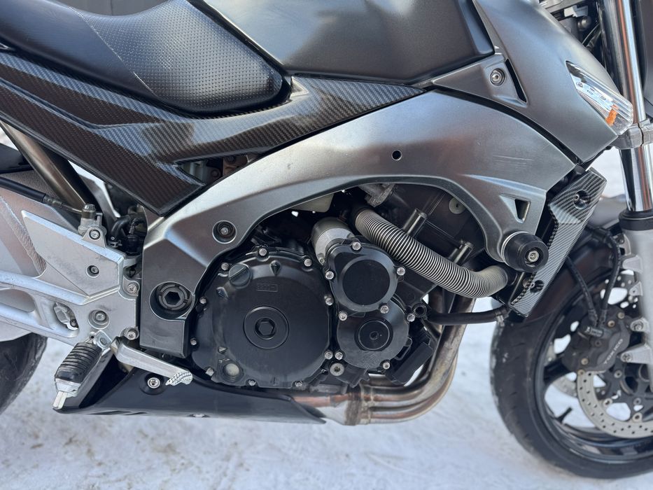 Японський мотоцикл Сузуки Suzuki GSR400 з Японіі