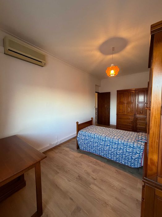 T2 100% mobilado com vista para o rio Tejo, 6º andar com elevador