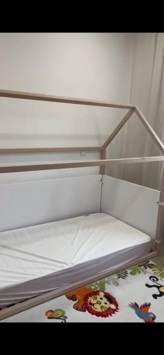 Cama crianca casa com secretaria