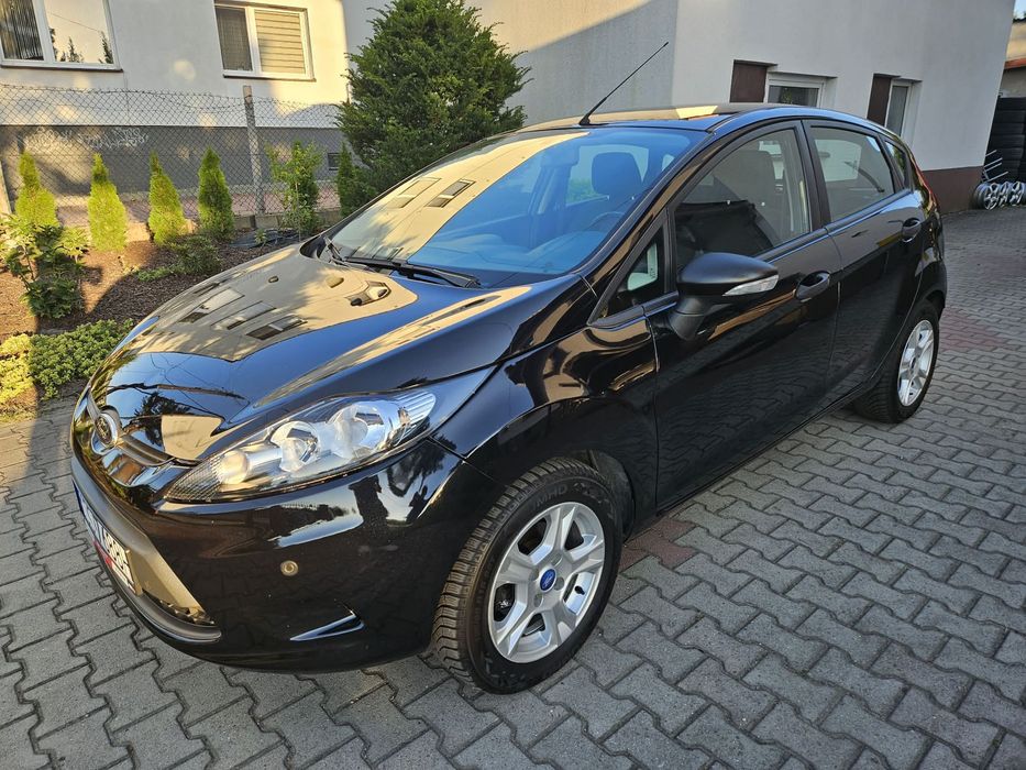 Ford Fiesta NISKI PRZEBIEG, zadbany, alufelgi, czarny kolor