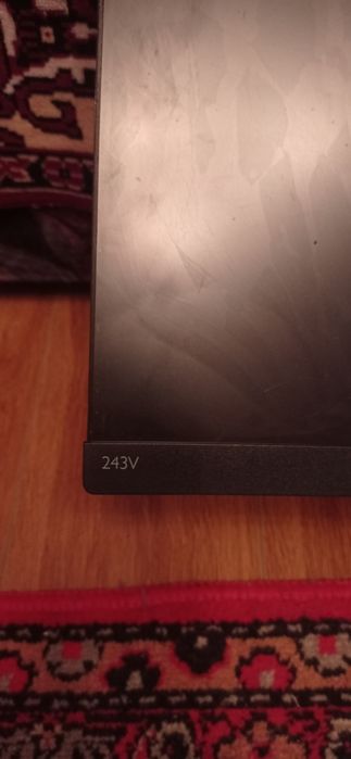 Продам манітор Філіпс робочий але побитий екран