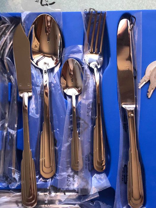 Набір столових приборів Zepter Caprice в кейсі