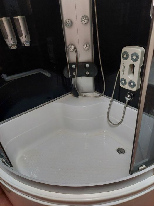 Душова кабіна, бокс гідромасажний