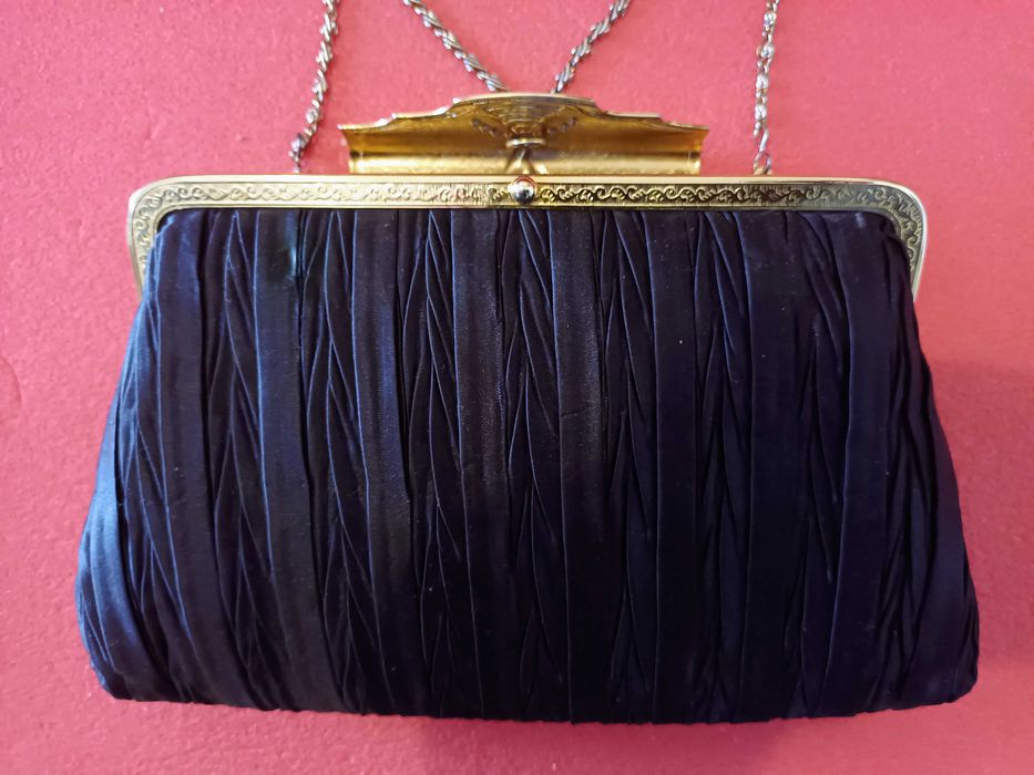 Mala / Bolsa  preta de senhora em bom estado. / 9 €.