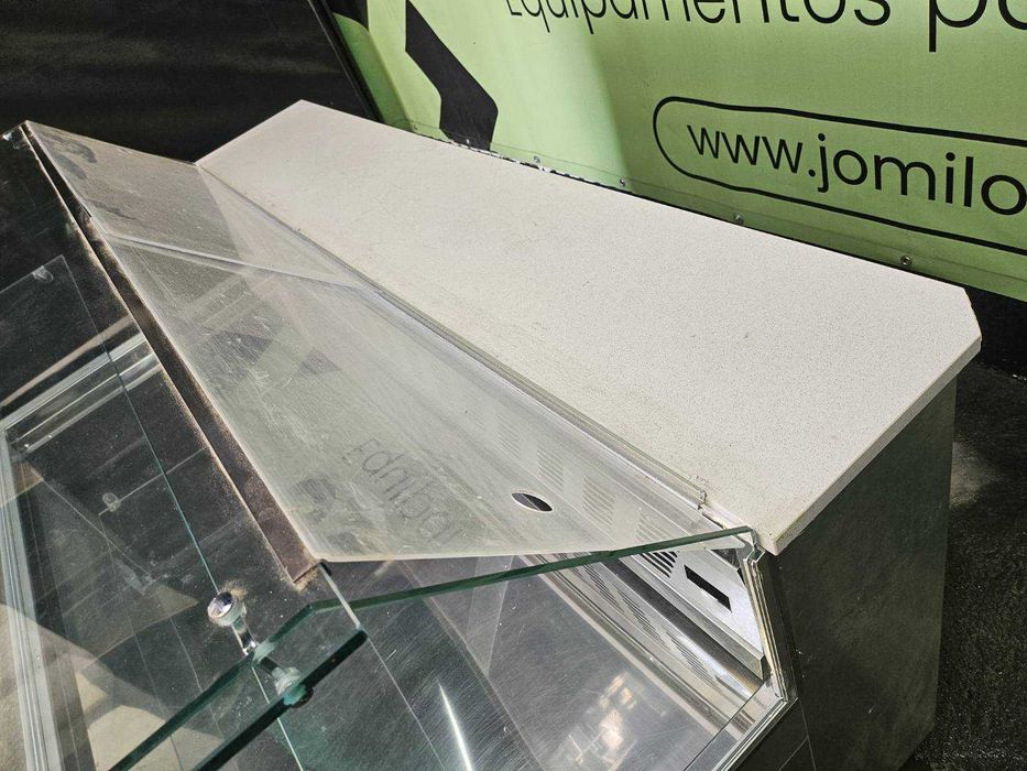 Vitrine refrigerada como nova