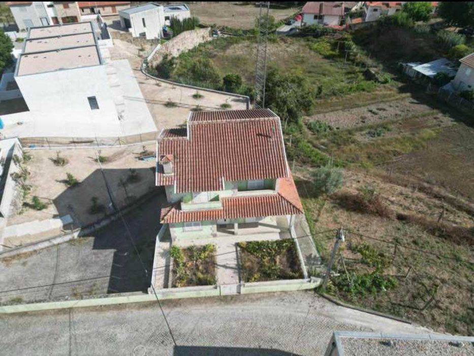 Moradia Isolada Cabeça Santa, Penafiel