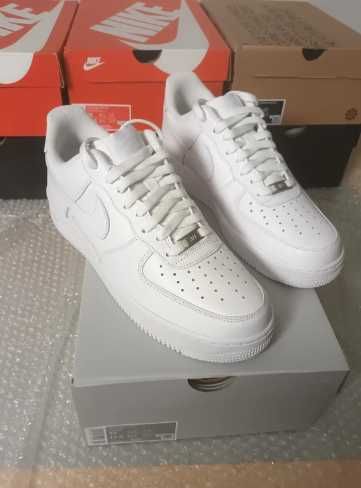 Nike_Air_Force_1_Low_'07_White R.44