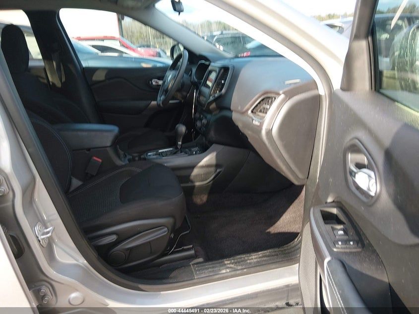 Продам Jeep Cherokee 2019