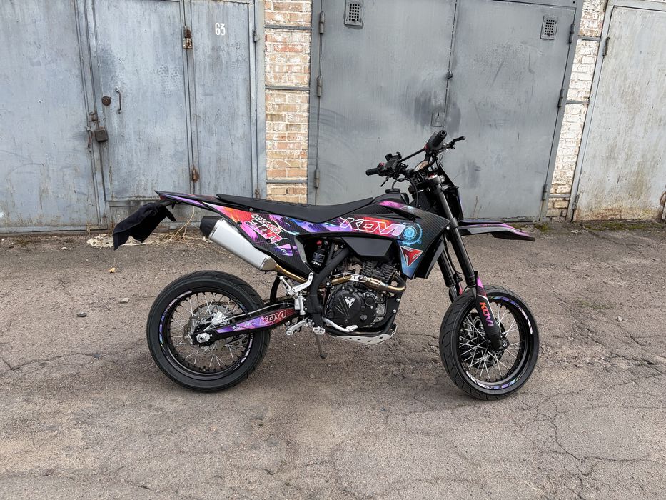 KOVI продам moto