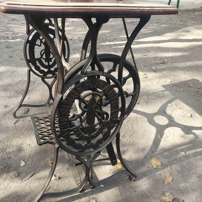 Швейная машина Singer