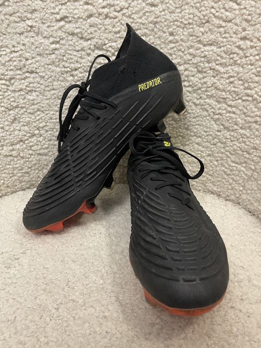 Бутси футзалки сороконожки сокороніжки кросівки Adidas 41р