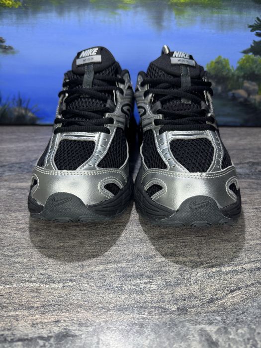 Кросівки Nike Air Max Moto 2K 43 розмір