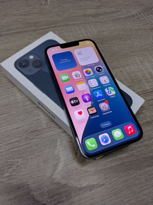 В дуже хорошому стані телефон Apple iPhone 13 на 128Gb