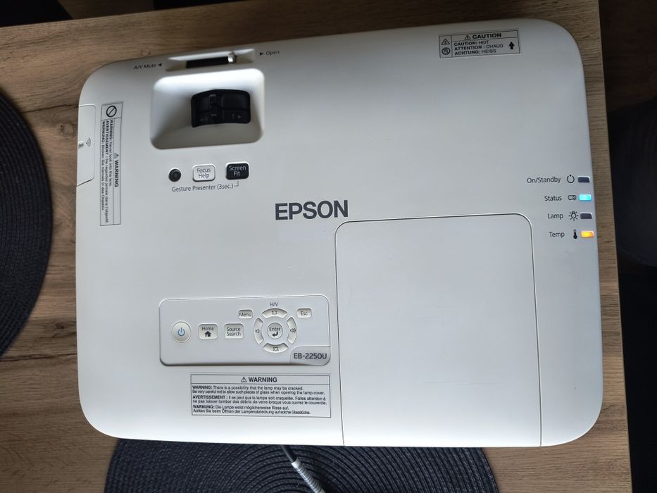Projektor Epson eb-2250u