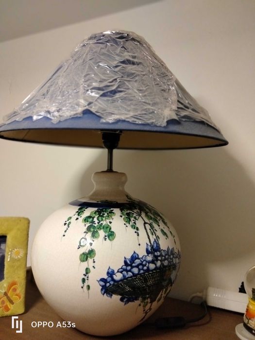 Lindo e quase novo Candeeiro abajur