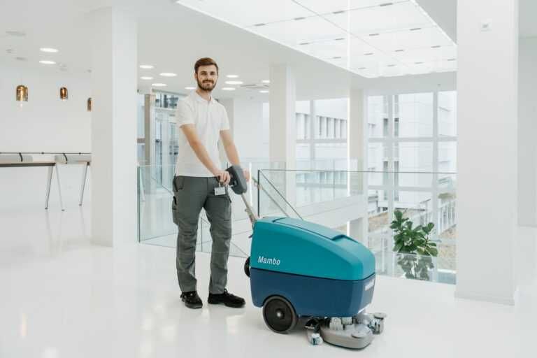 WYNAJEM wypożyczalnia Szorowarka Mambo, maszyna czyszcząca, Katowice